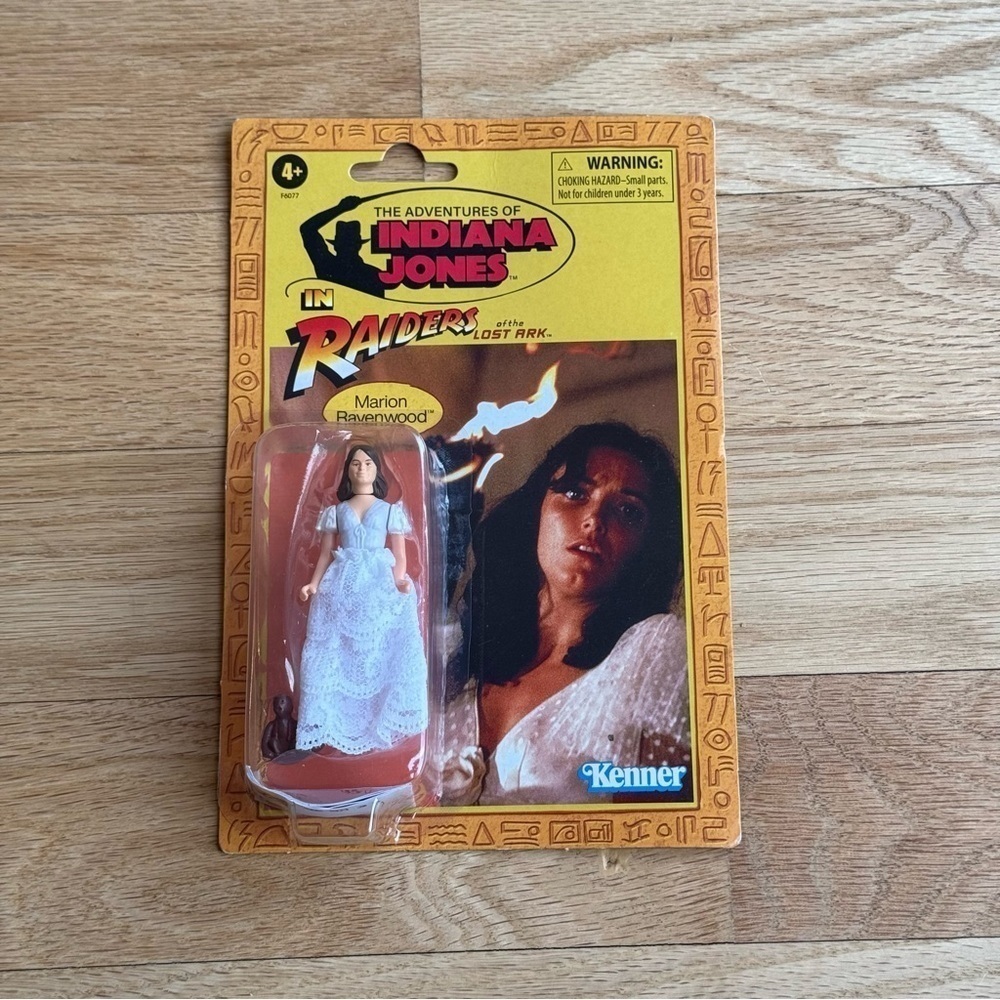 INDIANA JONES Retro Collection MARION RAVENWOOD (RAIDERS) 3.75" KENNER Figure